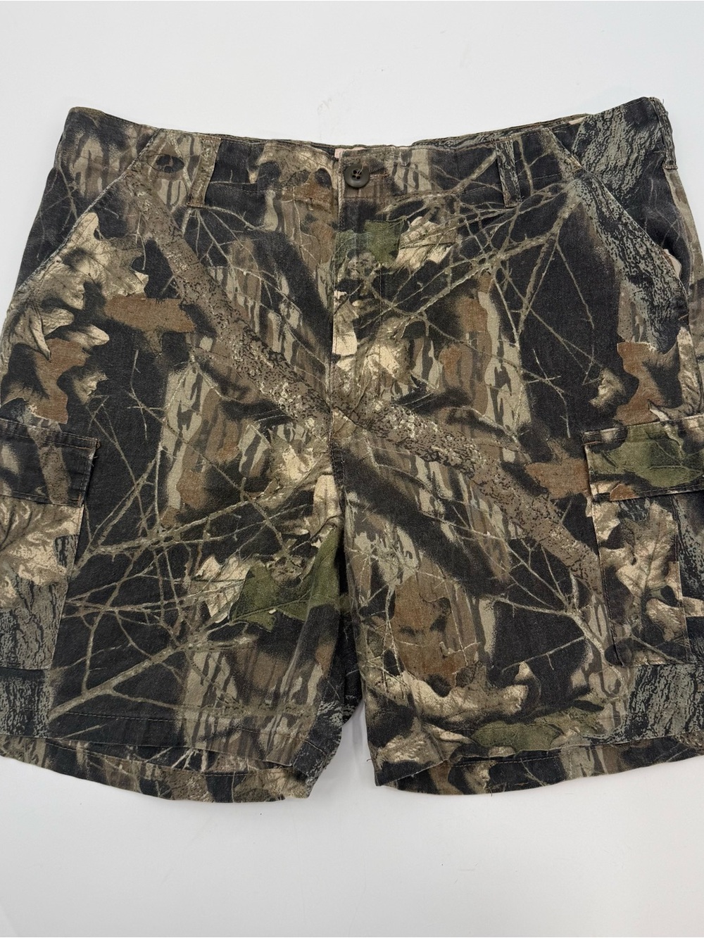 Realtree Men's Camo Cargo Shorts in Olive Brown Black